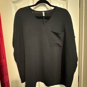 Zenana Outfitters Black V-Neck Blouse